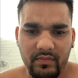 Meet your Posher, Navjeet